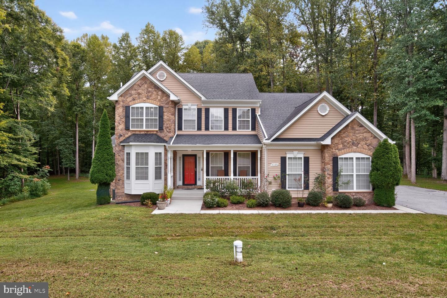 8100 HOLLOW TREE LN Property Photo 1