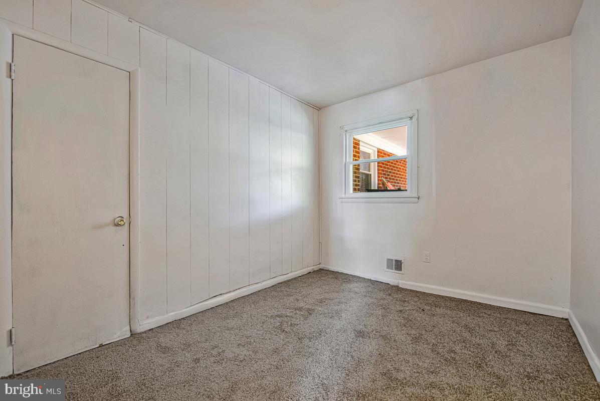 7105 Giddings Dr Property Photo 25