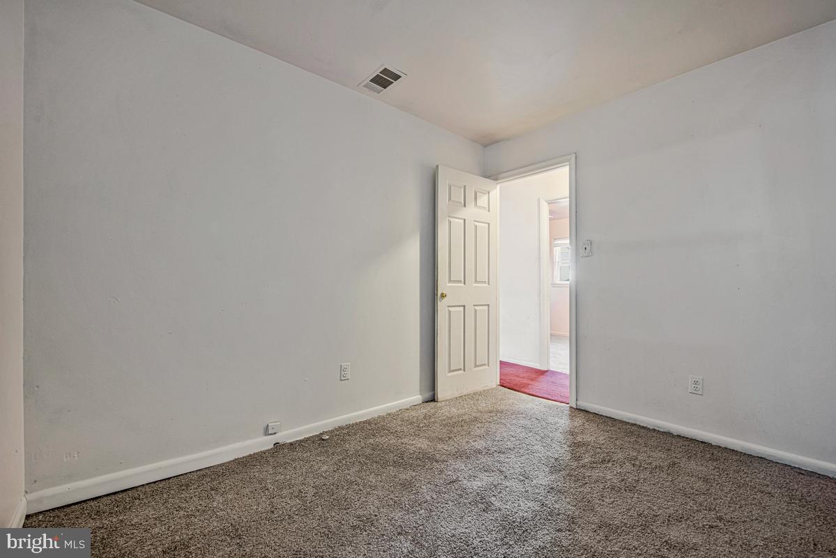 7105 Giddings Dr Property Photo 26