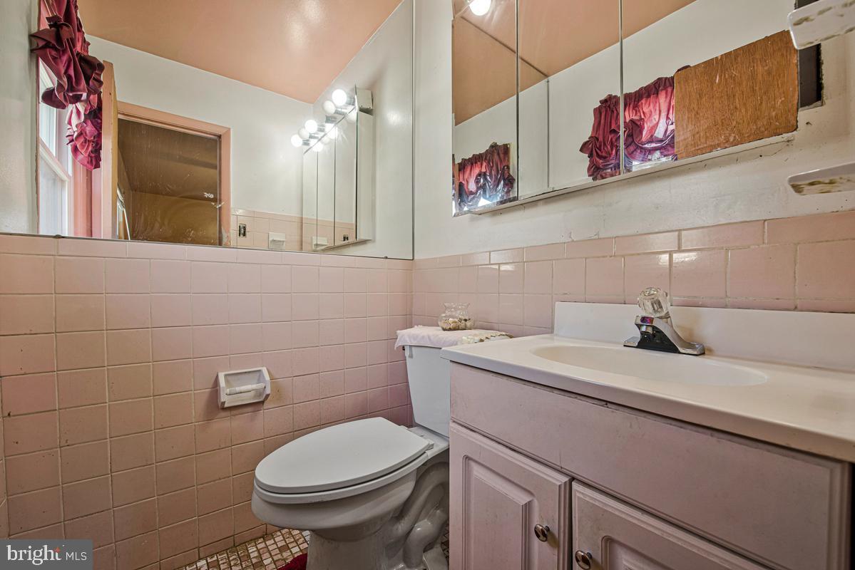 7105 Giddings Dr Property Photo 33