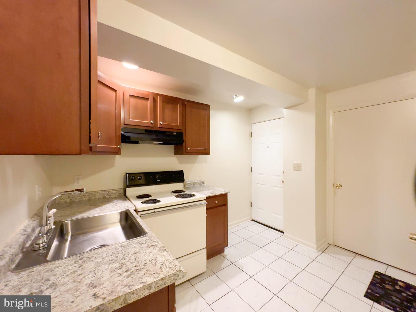 10508 Foxlake Dr Property Photo 7