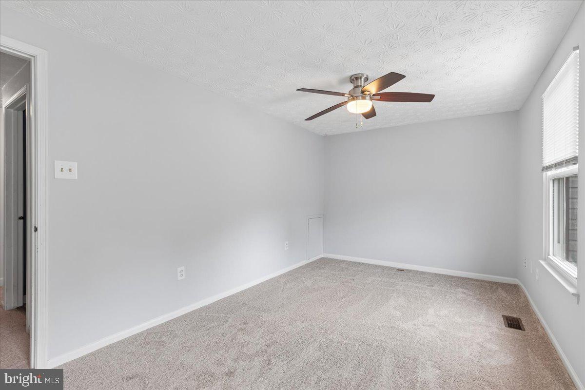 15412 N Oak Ct Property Photo 11