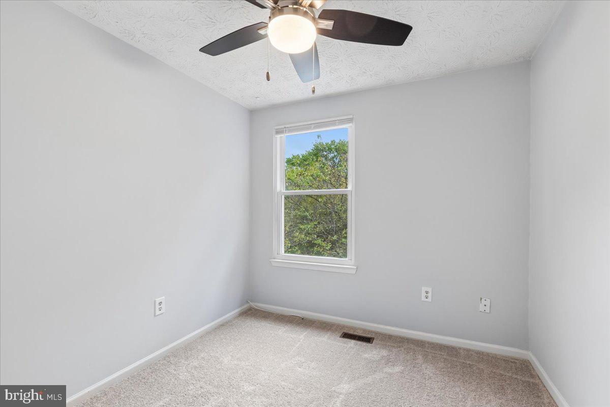 15412 N Oak Ct Property Photo 12