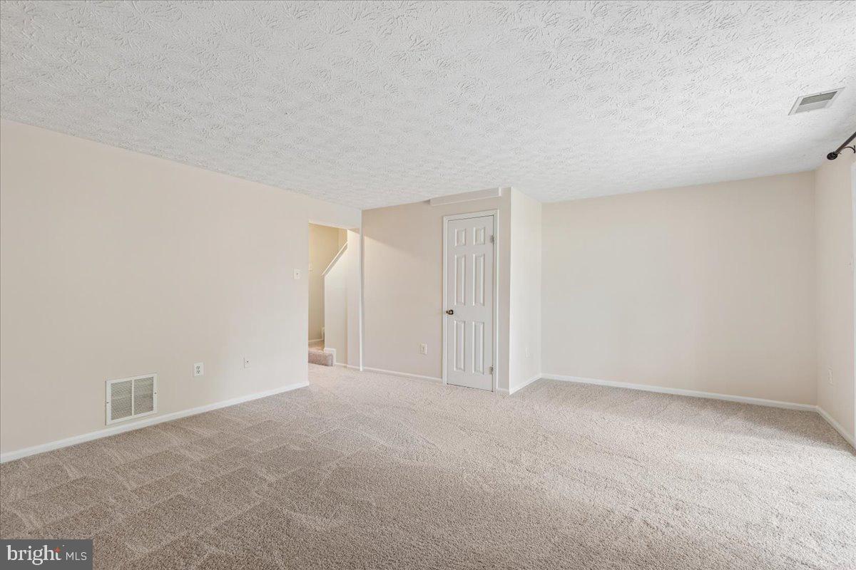 15412 N Oak Ct Property Photo 18