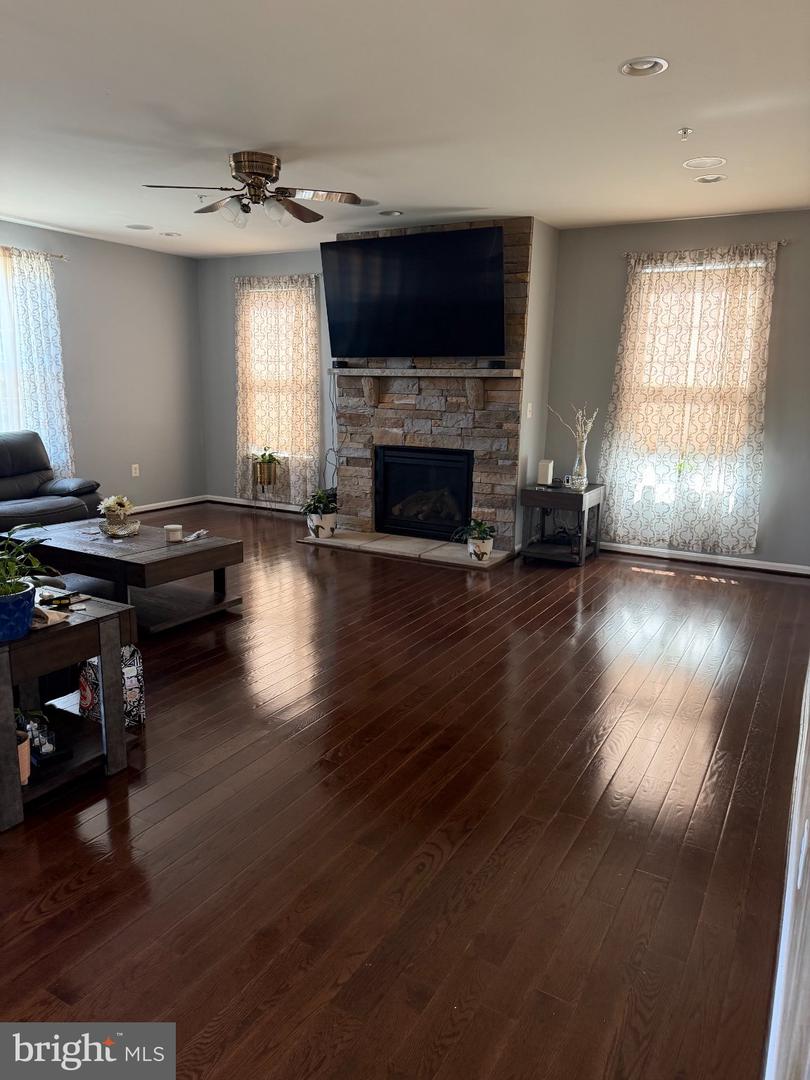 15100 Lord Howe Way Property Photo 20