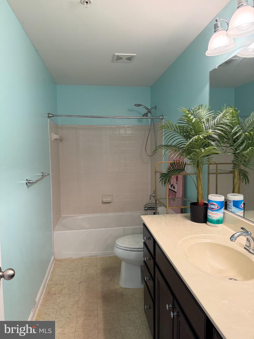 15100 Lord Howe Way Property Photo 37