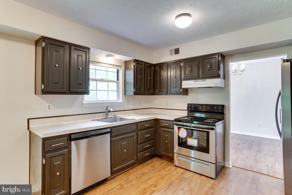 12725 Hillmeade Station Dr E Property Photo 13