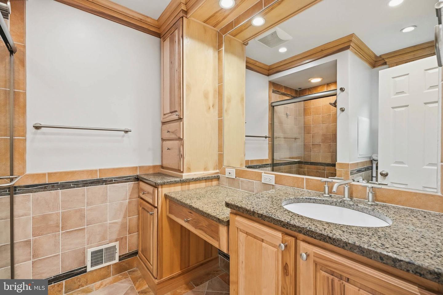 11809 Montague Dr Property Photo 17