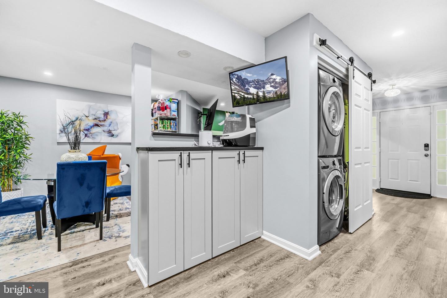 10407 Campus Way S Property Photo 16