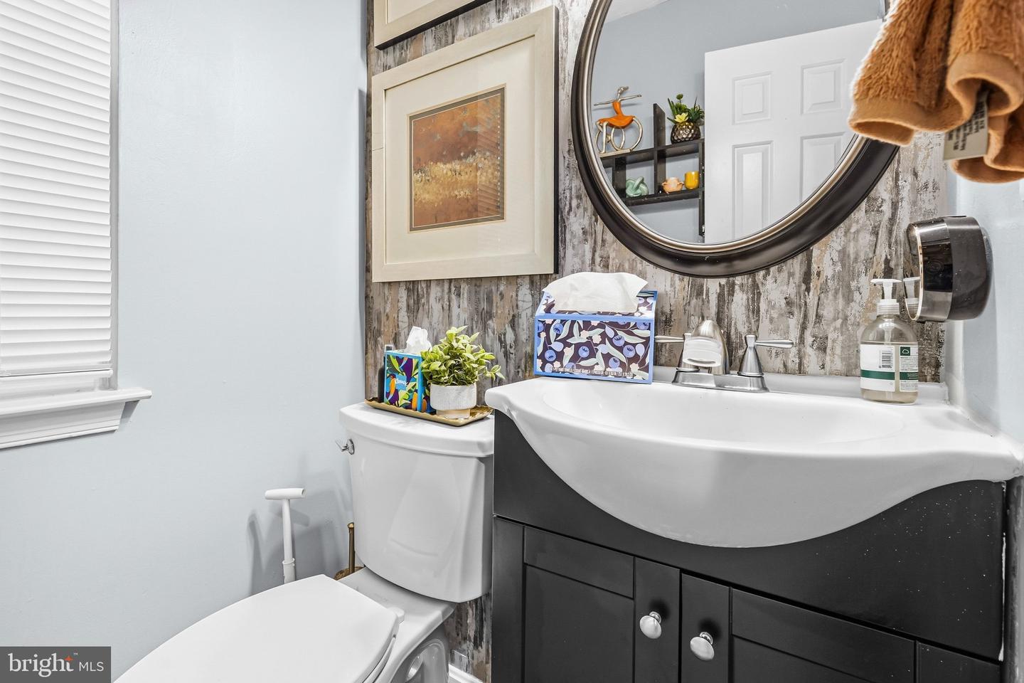 10407 Campus Way S Property Photo 17