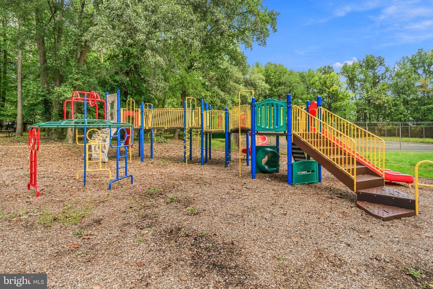 10407 Campus Way S Property Photo 30