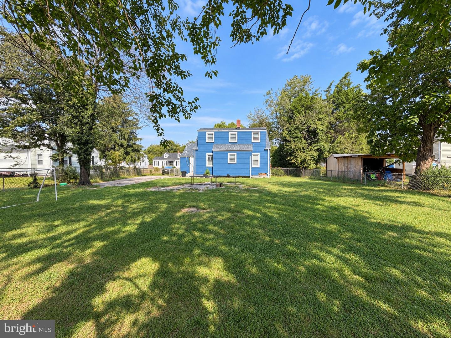 6809 Lou Ln Property Photo 8