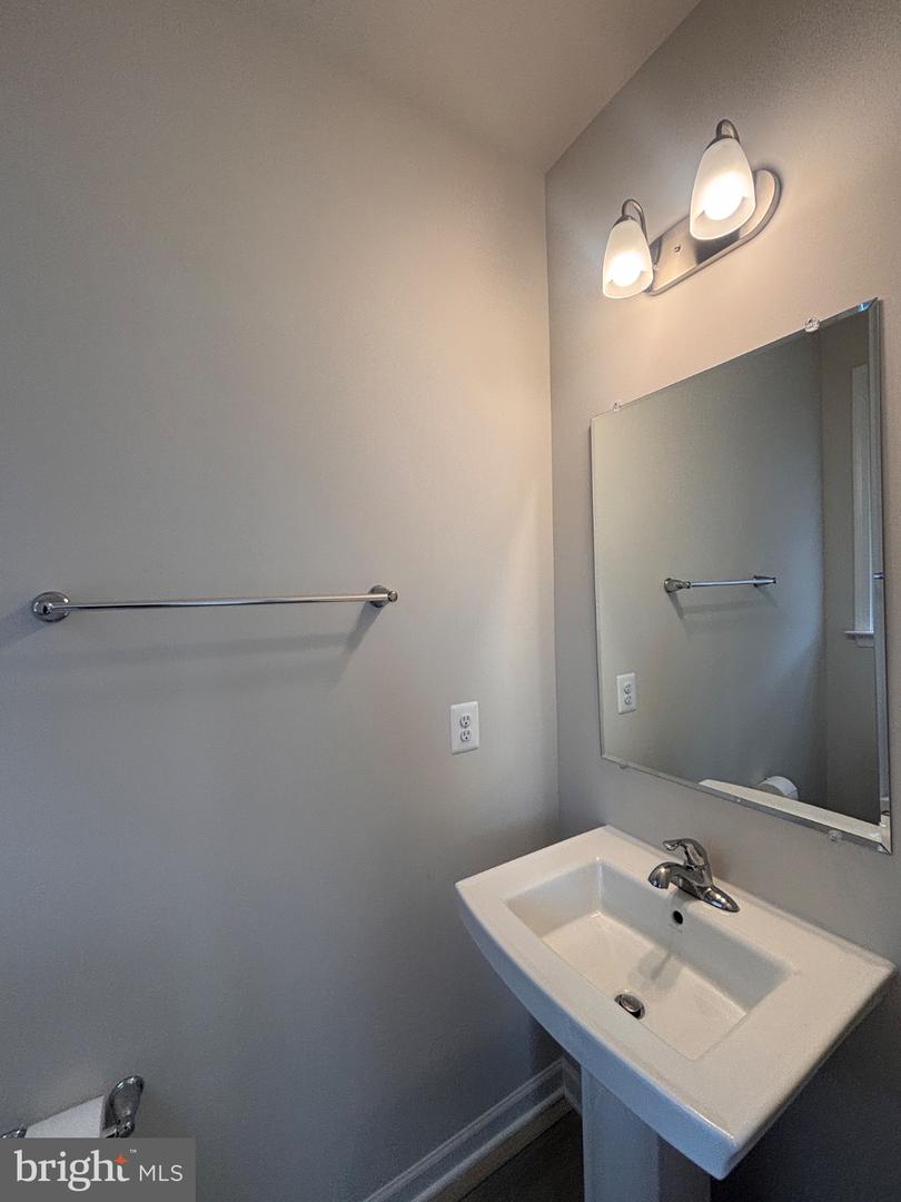 4826 Vista Glen Ln Property Photo 16