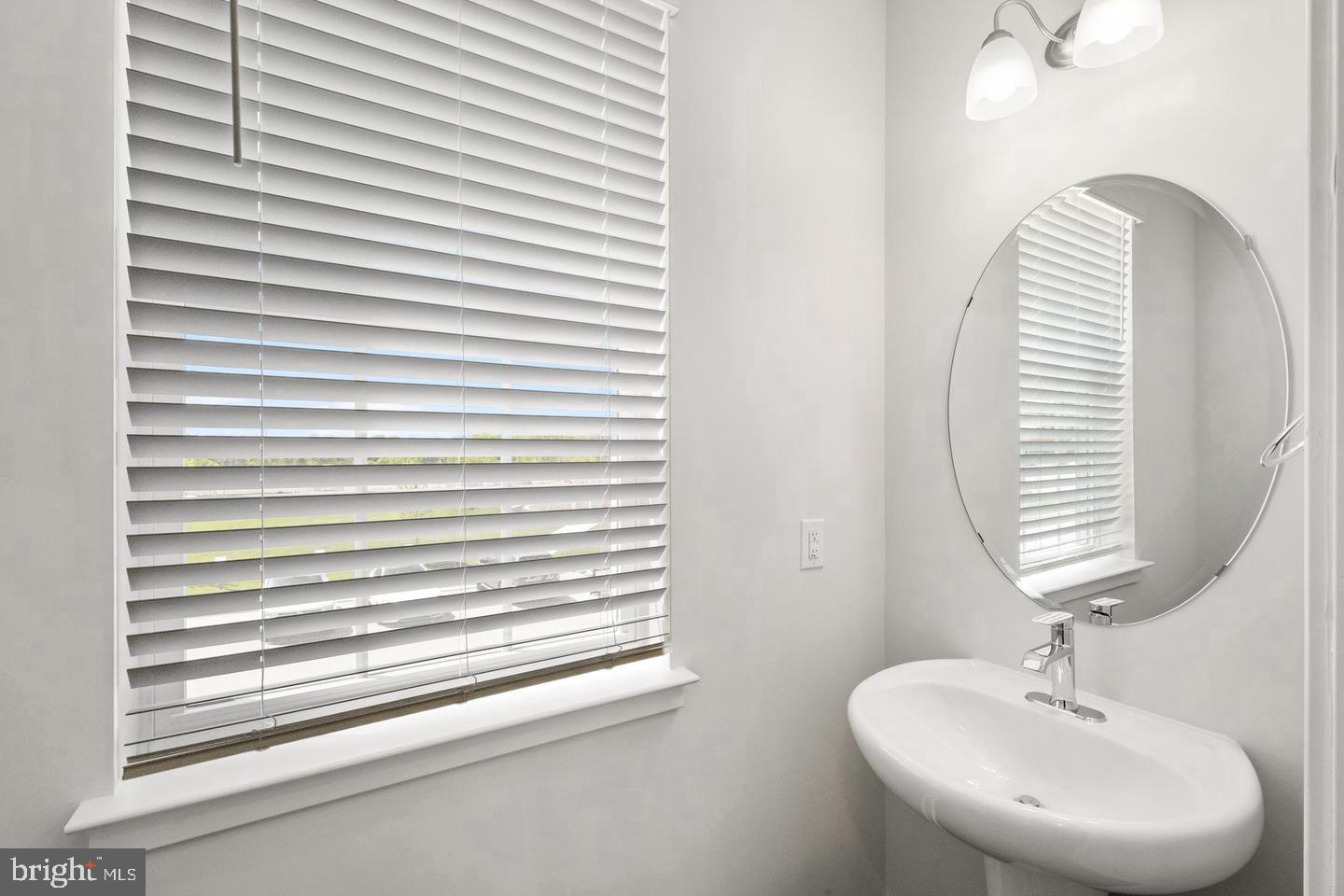 7557 Silver Thread Way Property Photo 18