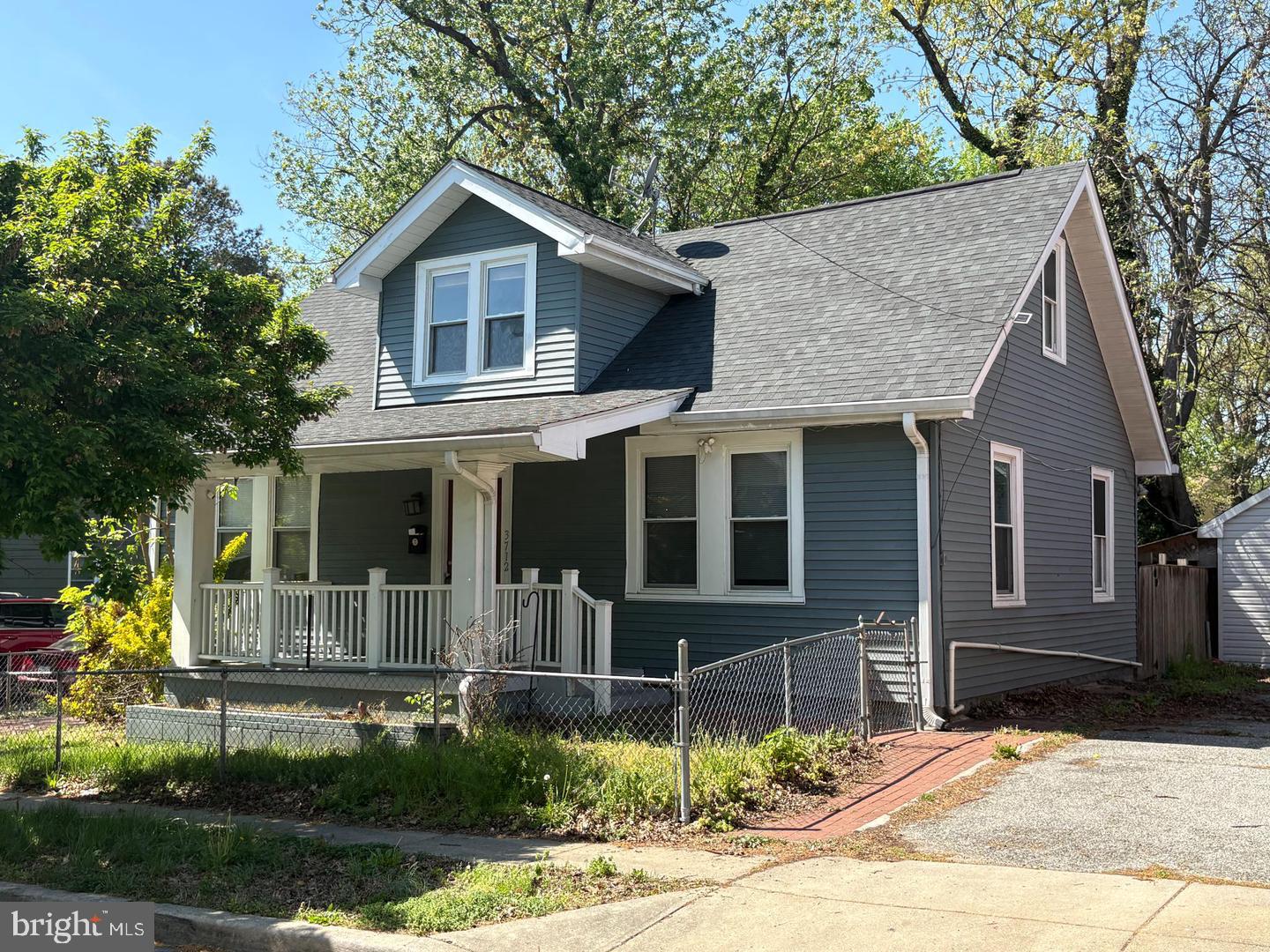 3712 QUINCY ST Property Photo 1
