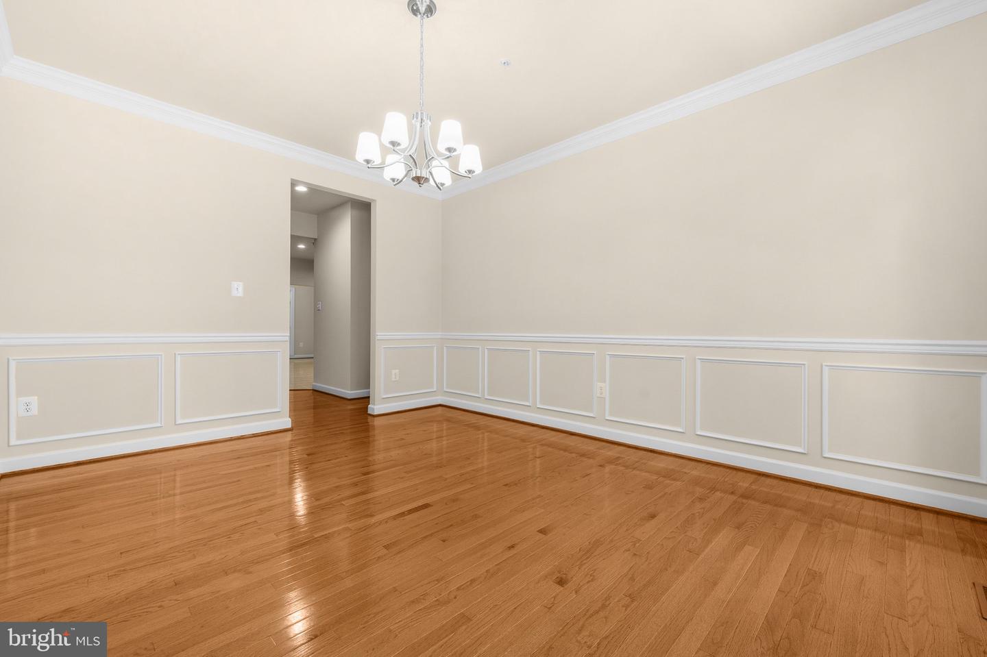 12334 Lanham Severn Rd Property Photo 8