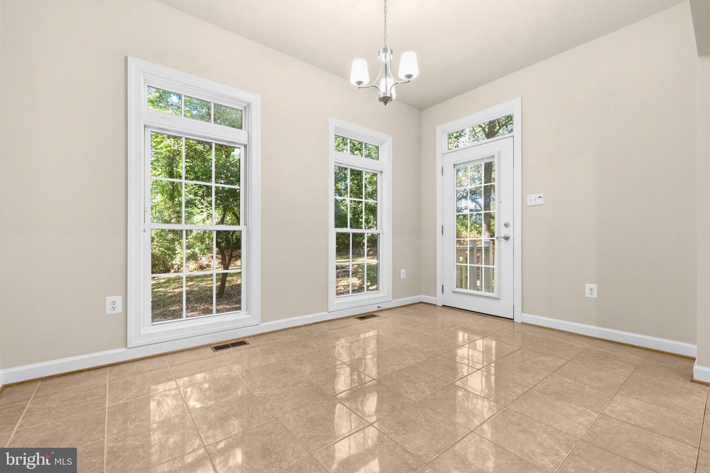12334 Lanham Severn Rd Property Photo 20