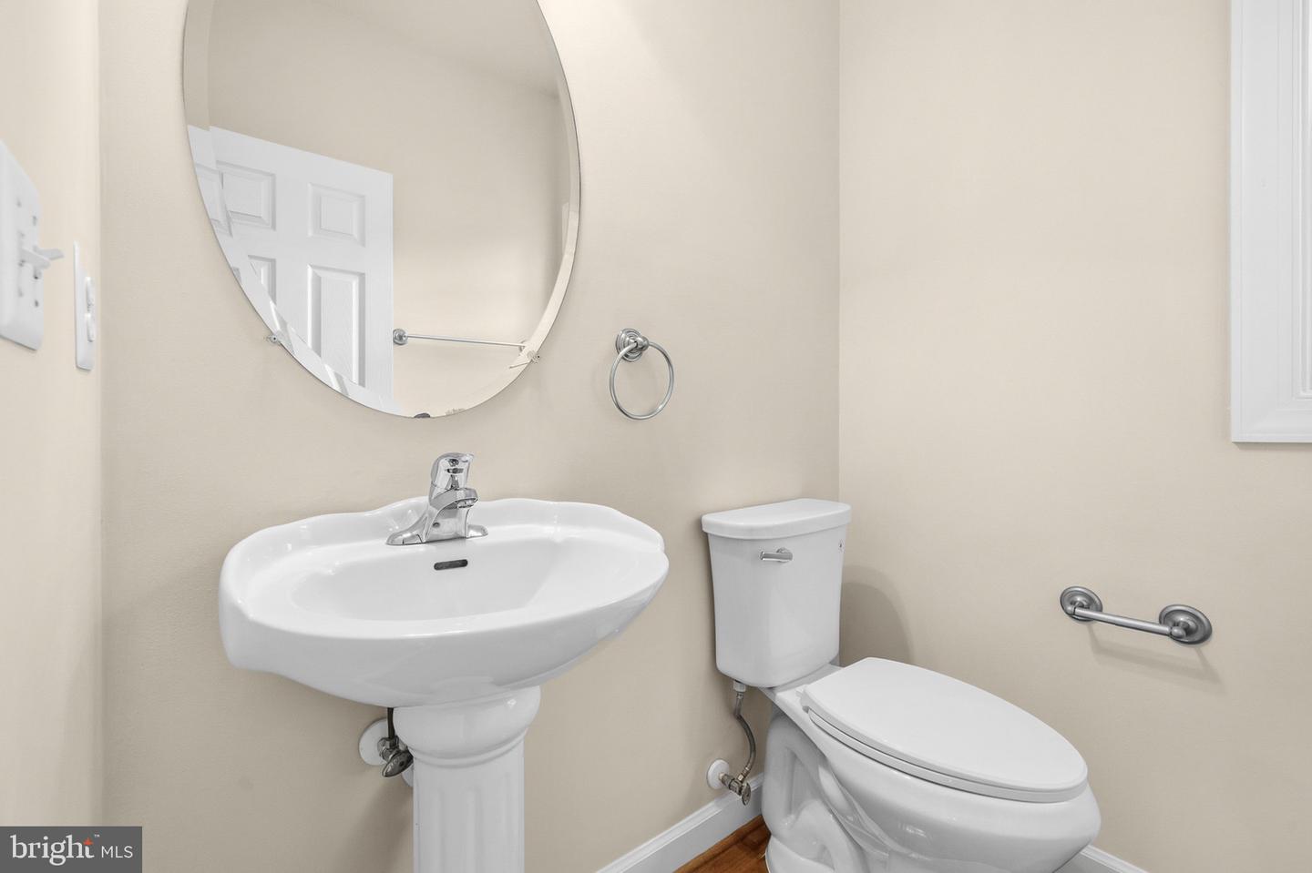12334 Lanham Severn Rd Property Photo 25