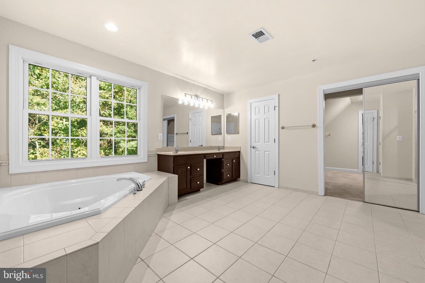 12334 Lanham Severn Rd Property Photo 34