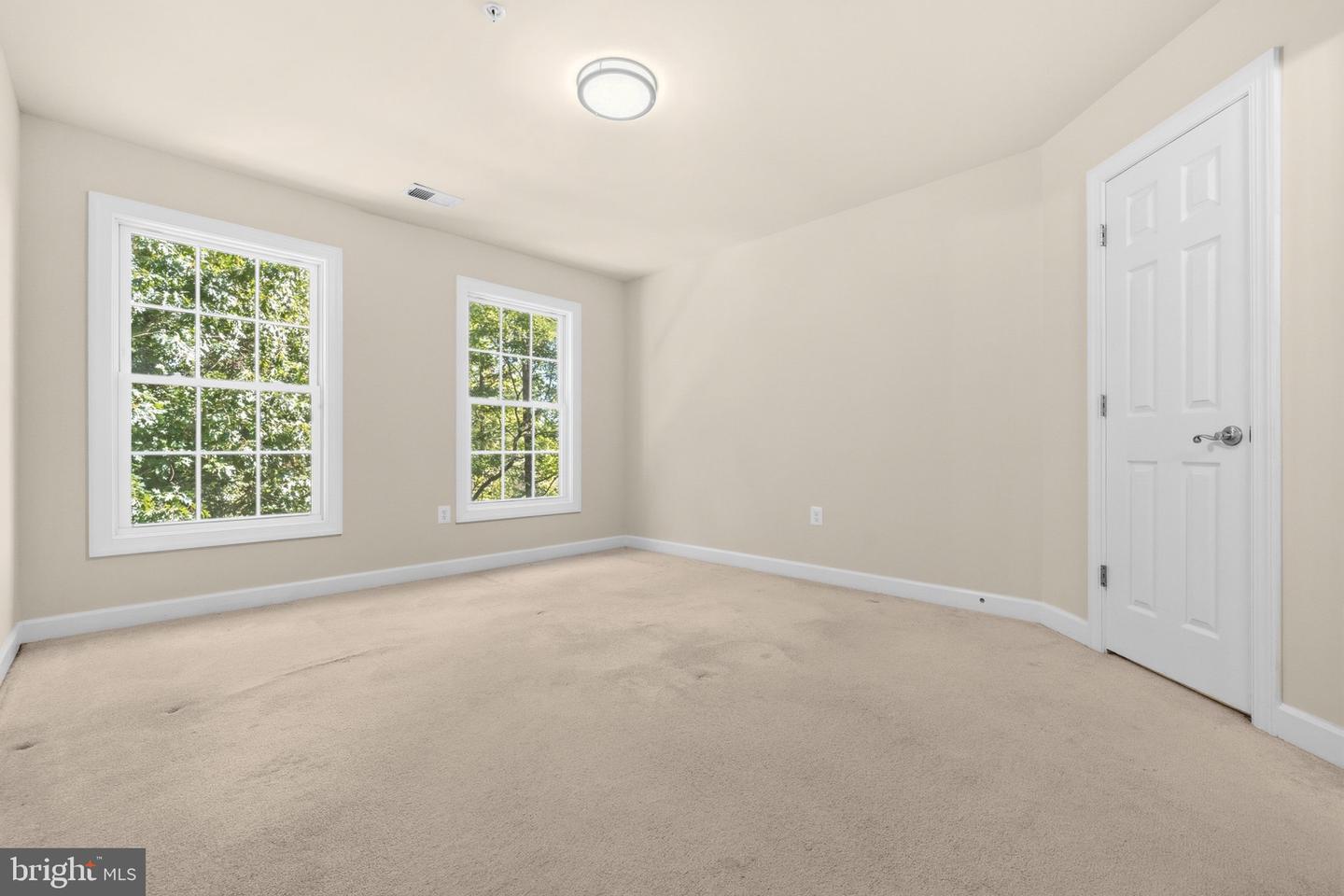 12334 Lanham Severn Rd Property Photo 37