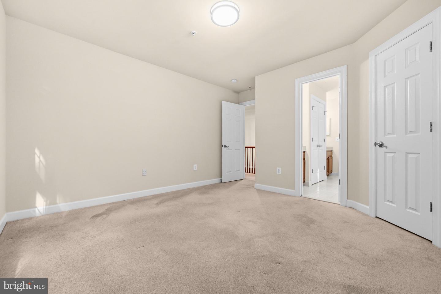12334 Lanham Severn Rd Property Photo 43