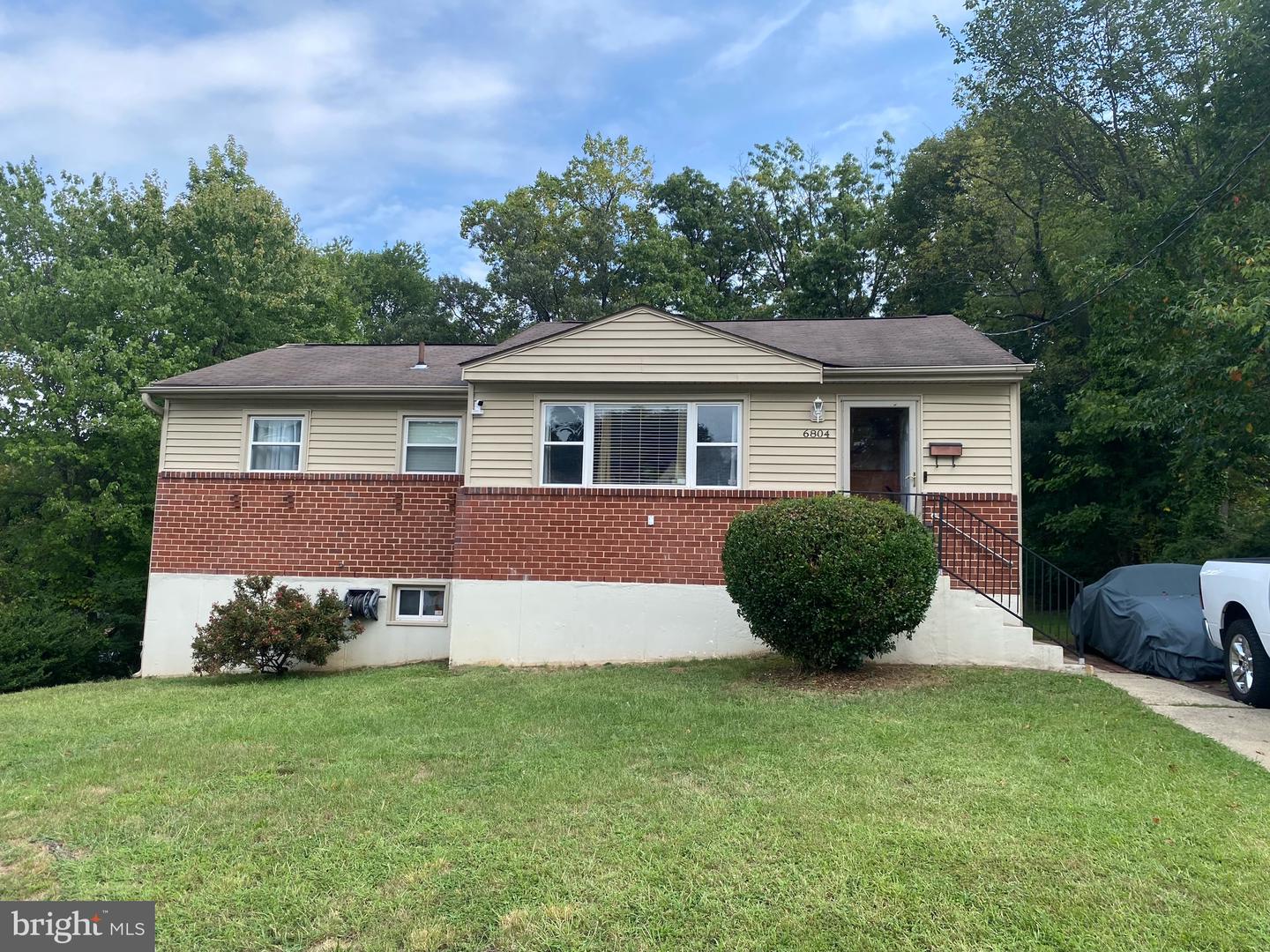 6804 EMERSON ST Property Photo 1