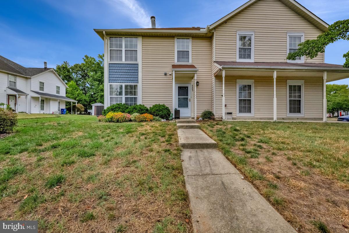 4905 MARLBOROUGH GRV Property Photo 1
