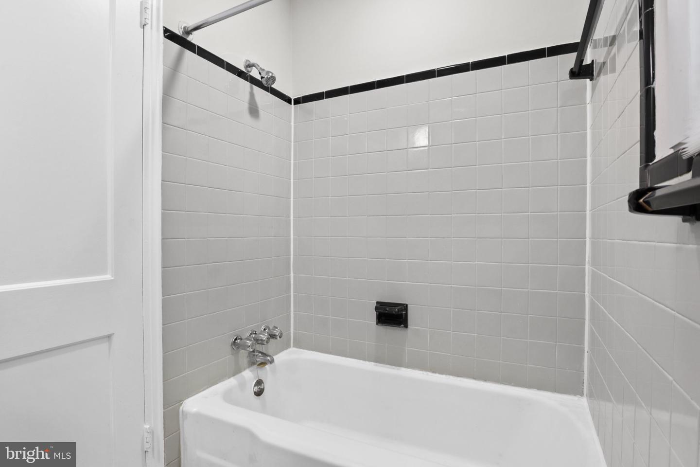 720 Sheridan St Property Photo 26