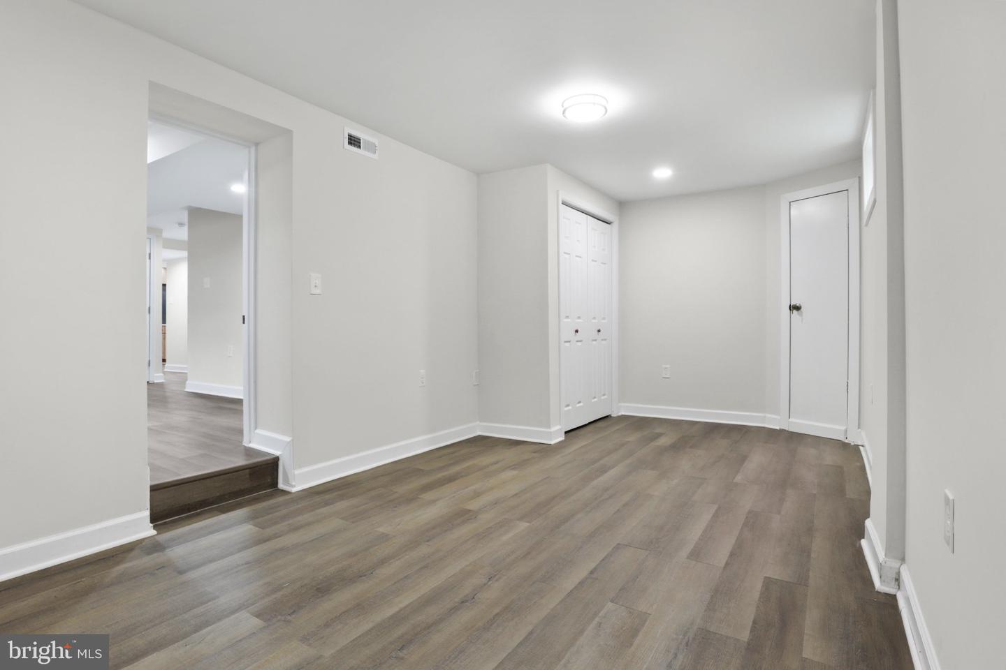 720 Sheridan St Property Photo 30