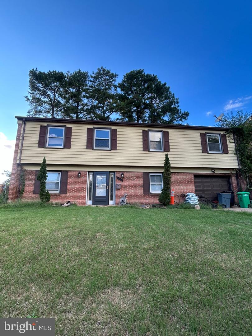 1910 COLEBROOKE DR Property Photo 1