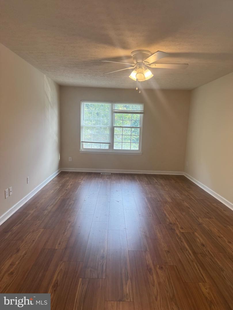 6812 Irene Ct Property Photo 4