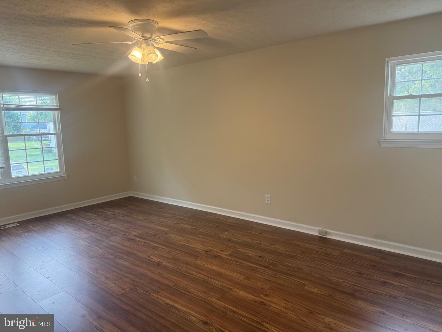 6812 Irene Ct Property Photo 5