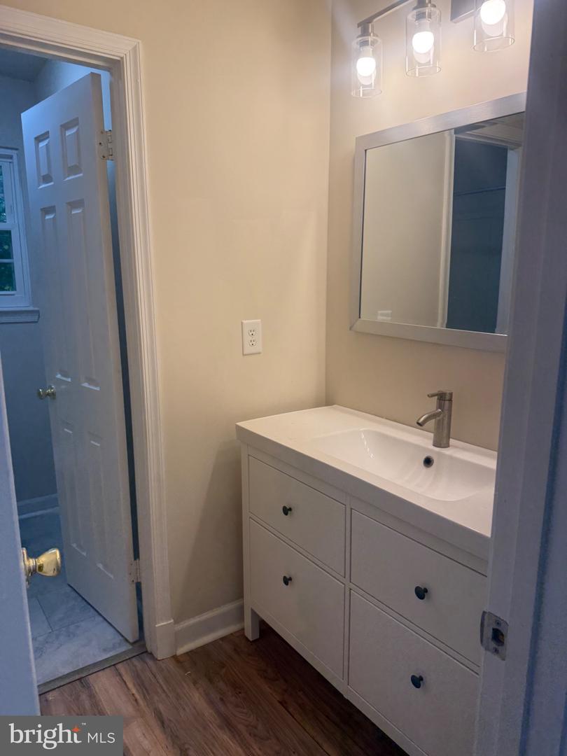 6812 Irene Ct Property Photo 11