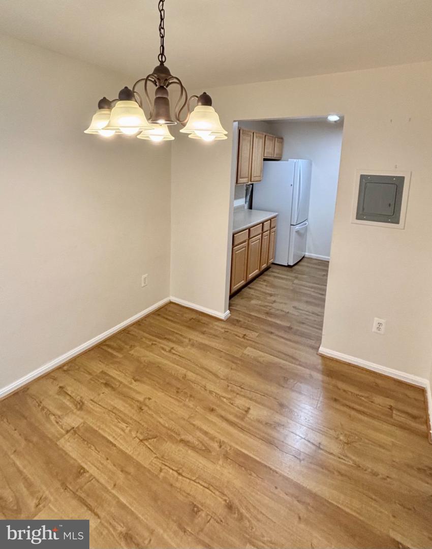 8042 Lakecrest Dr Property Photo 7