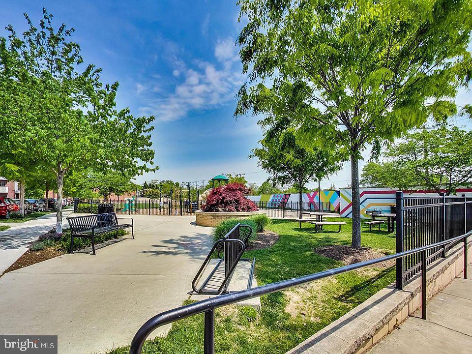 5644 46th Pl Property Photo 31