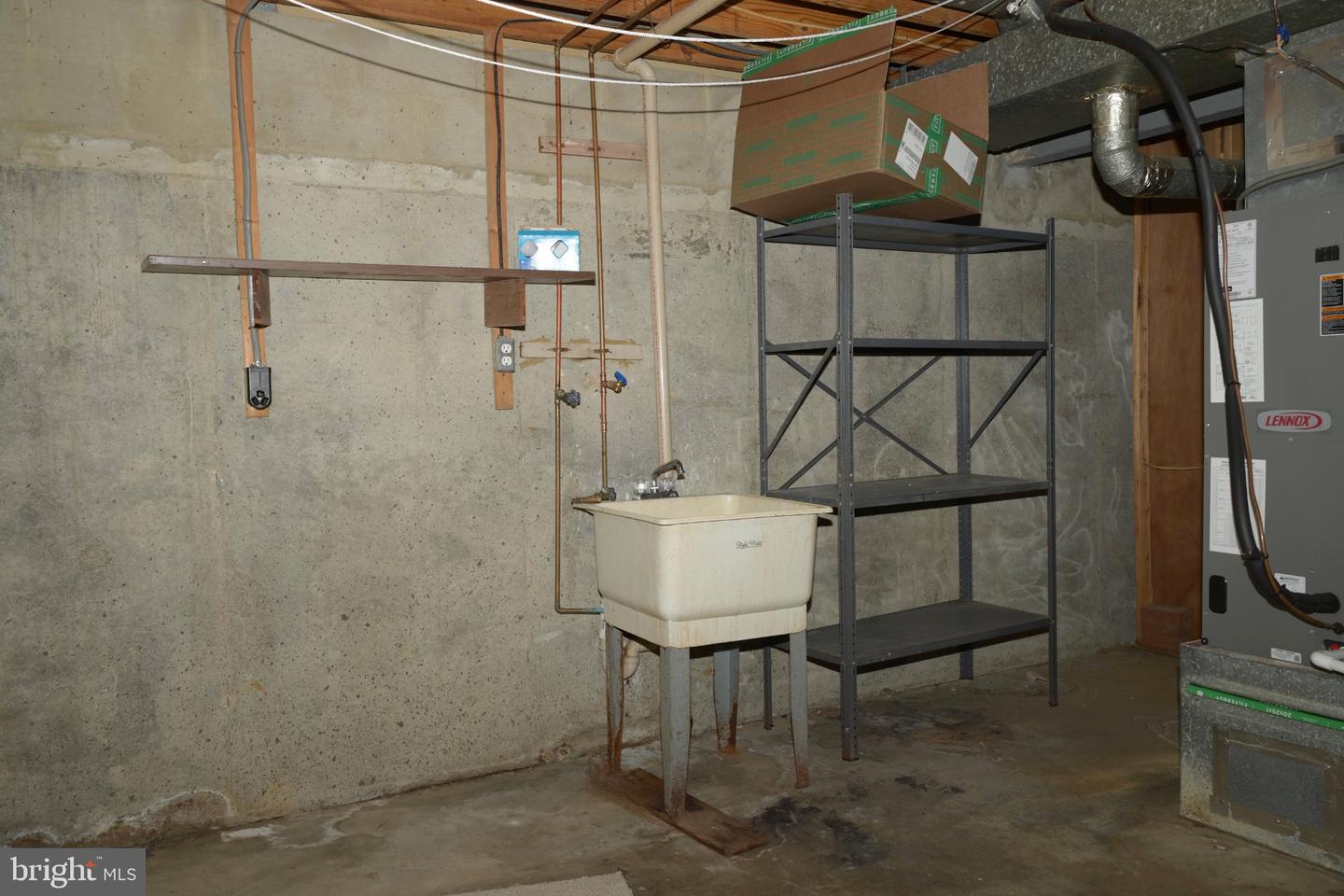 359 Possum Ct Property Photo 9
