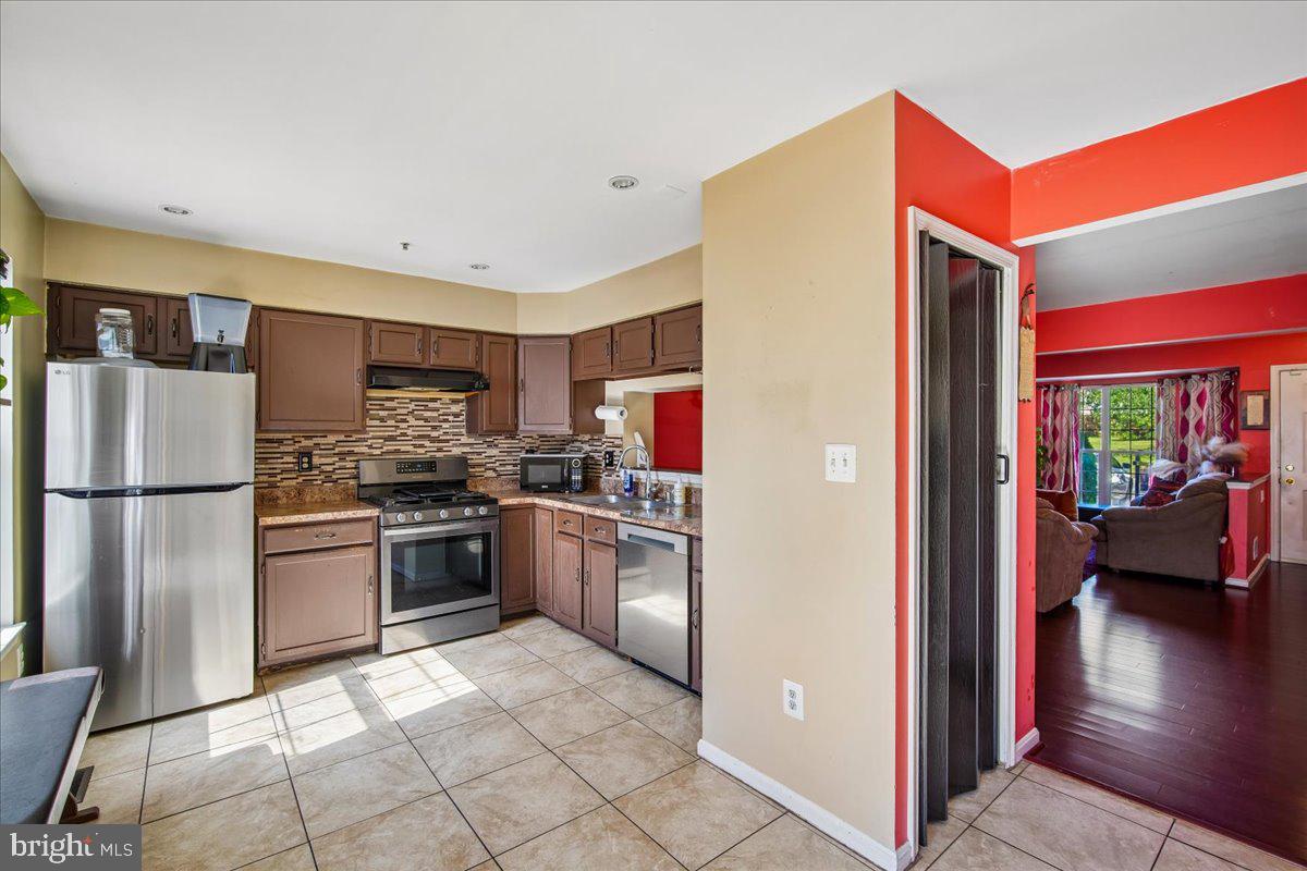 5312 Stoney Meadow Dr Property Photo 10