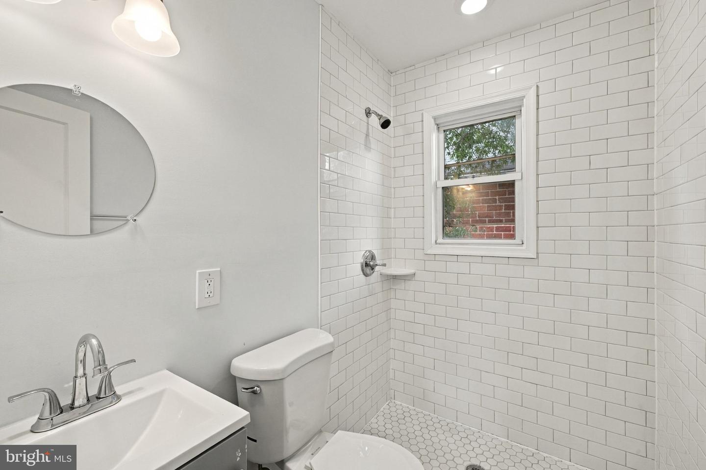 9405 Rhode Island Ave Property Photo 11