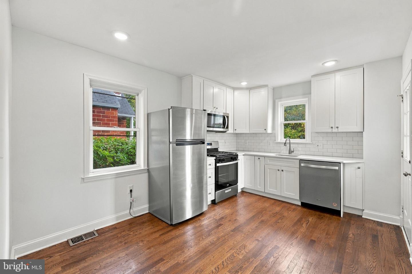 9405 Rhode Island Ave Property Photo 14