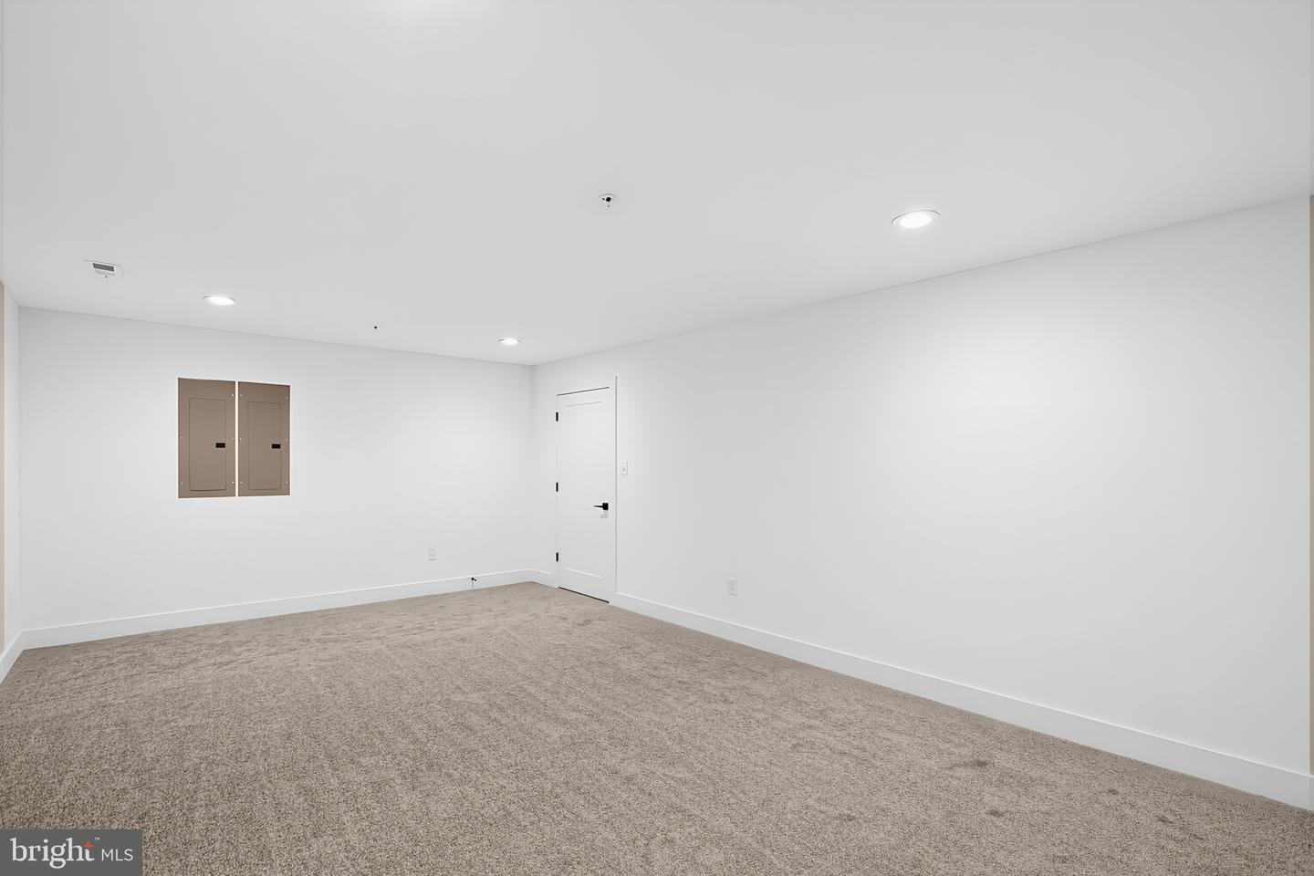 1400 Woodmead Ct Property Photo 26