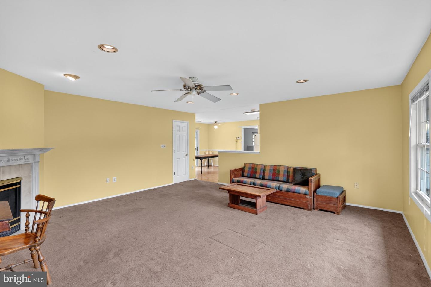 2220 Hallow Ln Property Photo 11