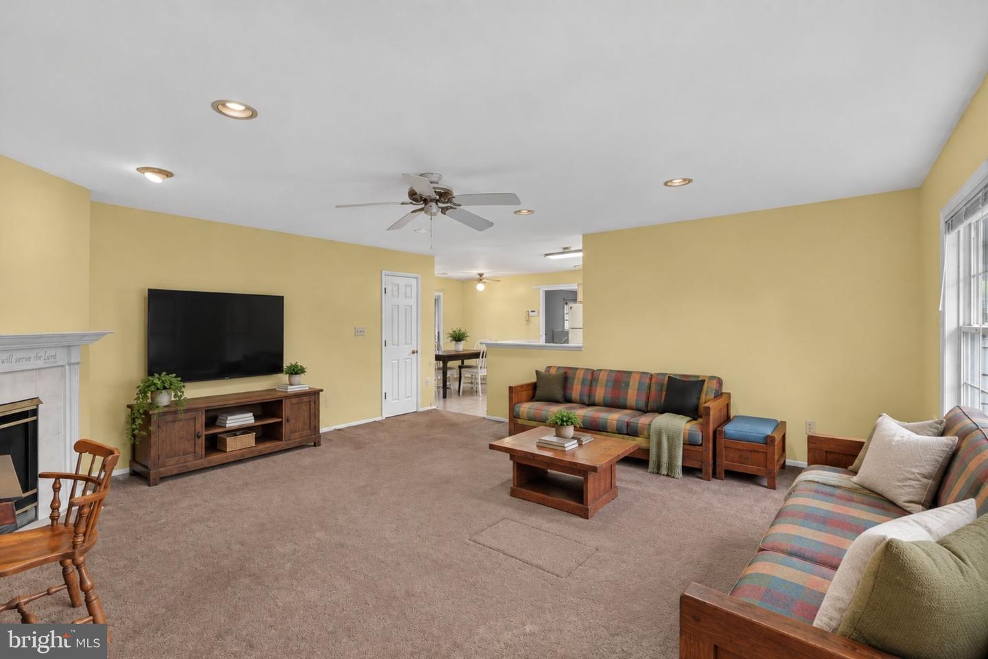 2220 Hallow Ln Property Photo 12