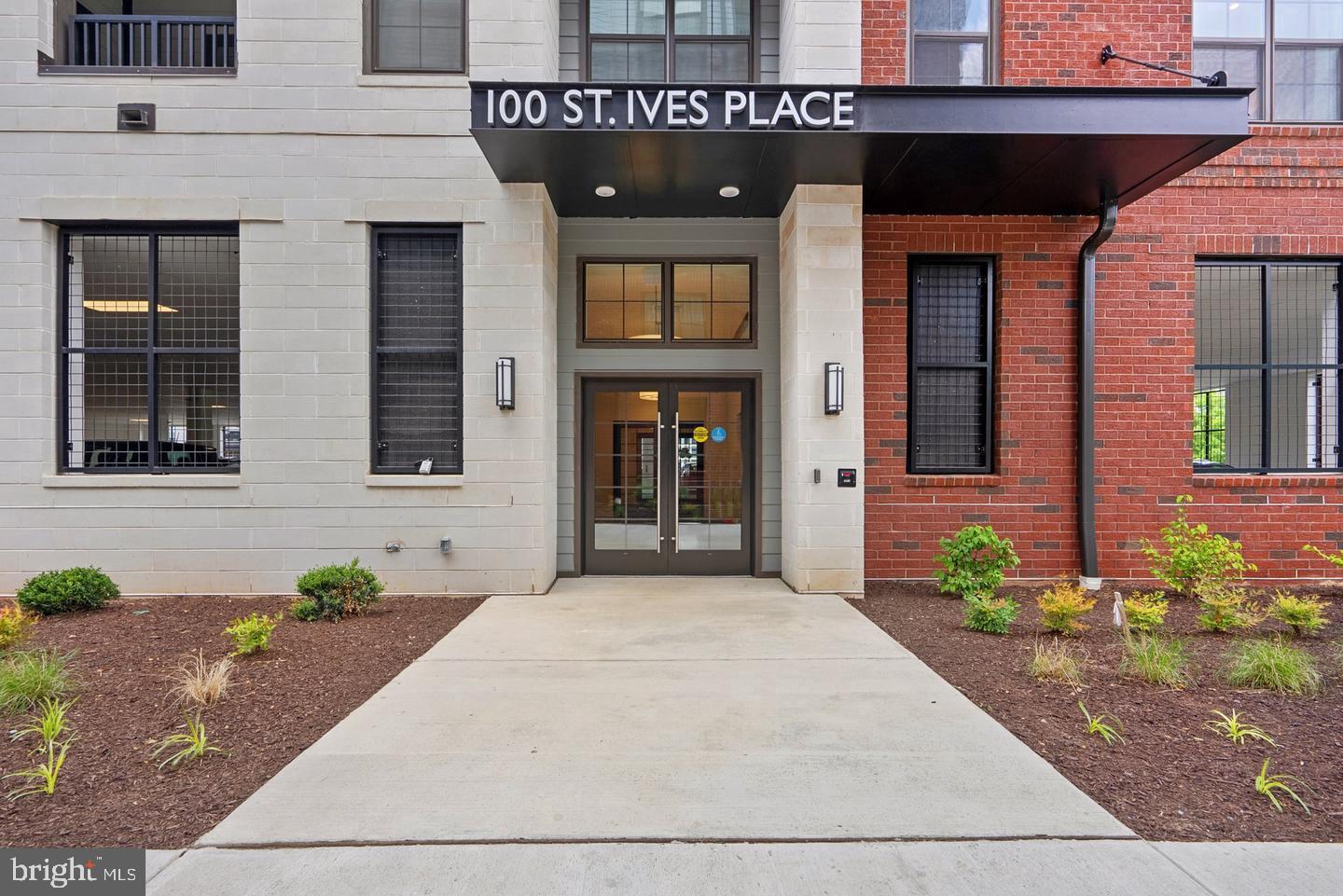 100 SAINT IVES PL #203 Property Photo 1
