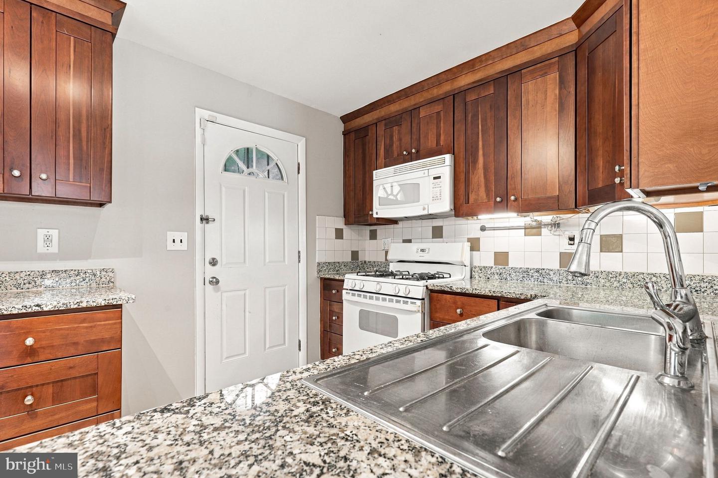 8459 Imperial Dr #4-a Property Photo 13