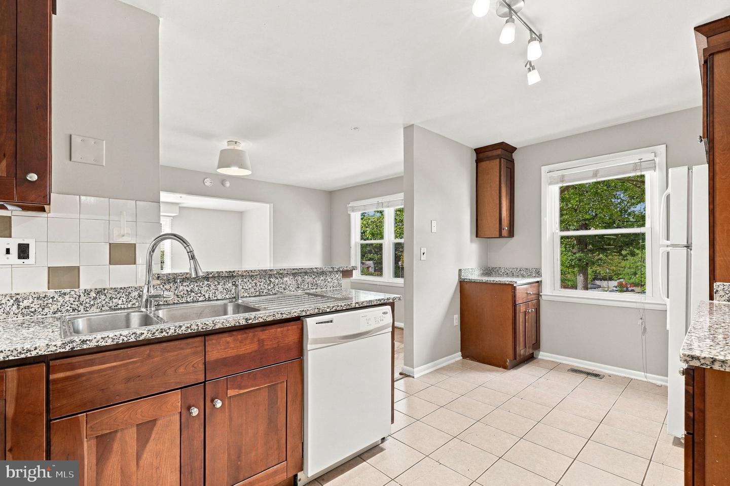8459 Imperial Dr #4-a Property Photo 15