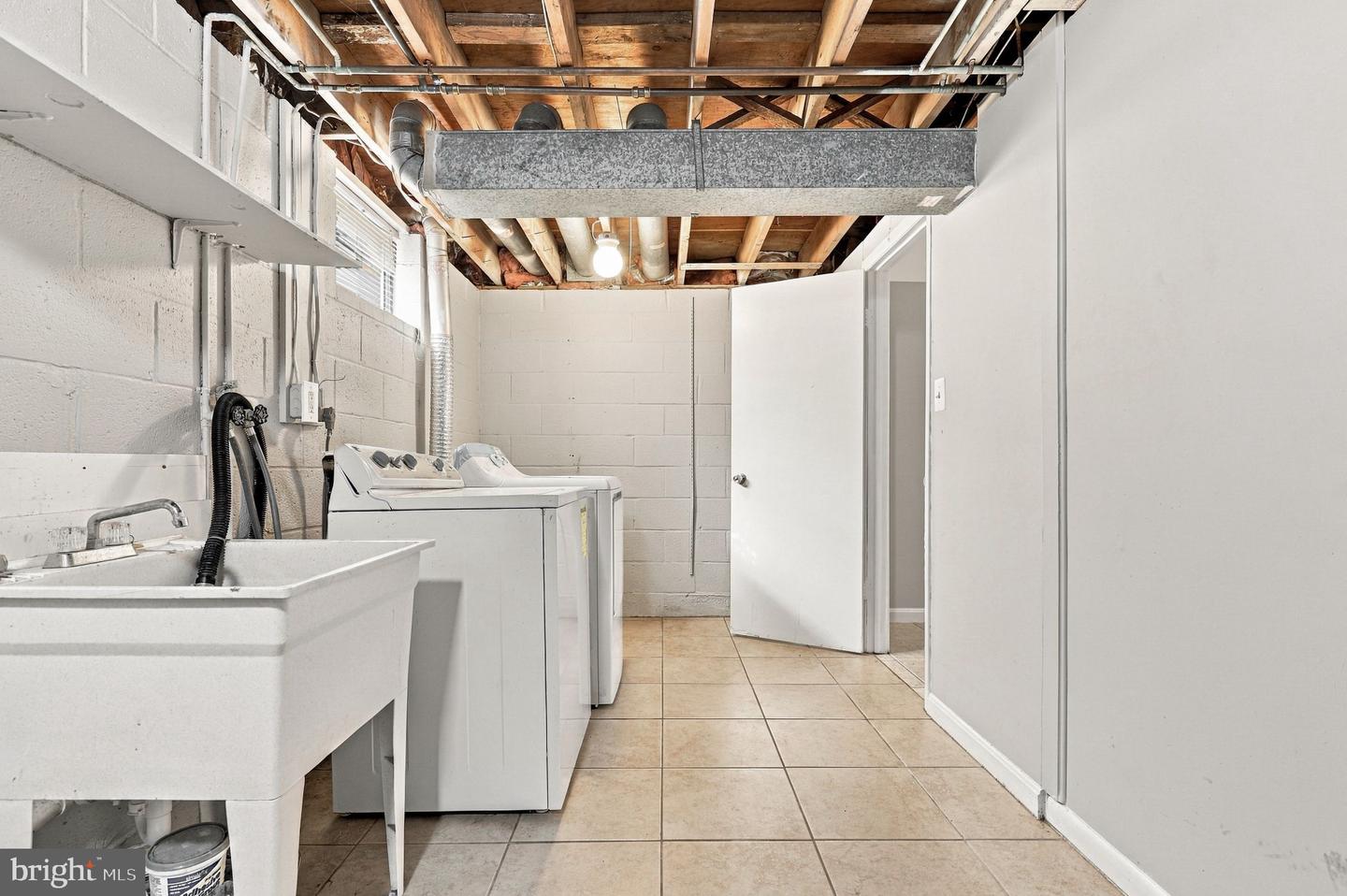8459 Imperial Dr #4-a Property Photo 26
