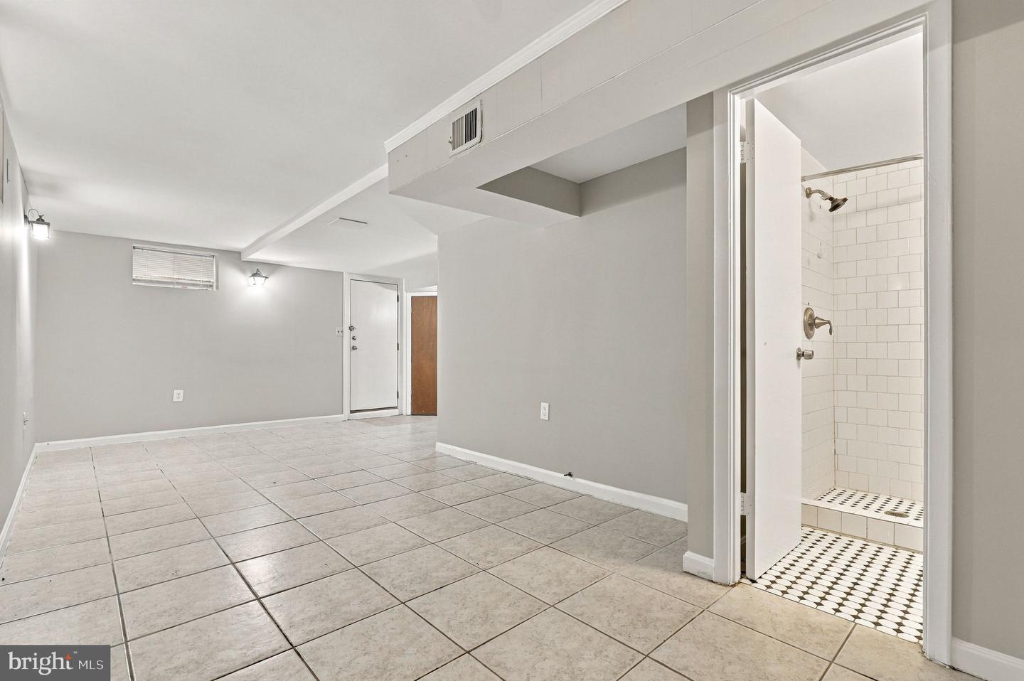 8459 Imperial Dr #4-a Property Photo 27