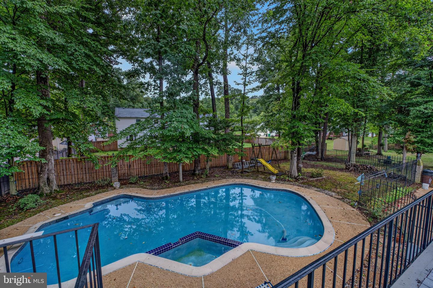 702 Gleneagles Dr Property Photo 6