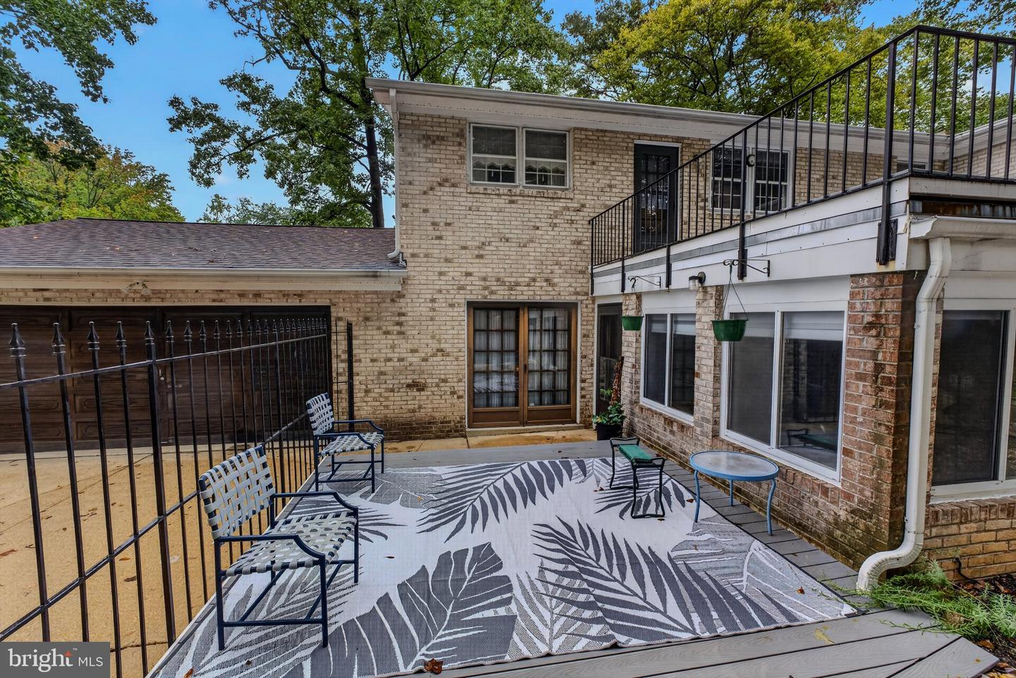 702 Gleneagles Dr Property Photo 9