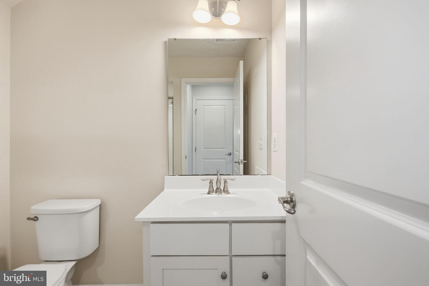 8206 Greenbelt Station Pkwy Property Photo 39